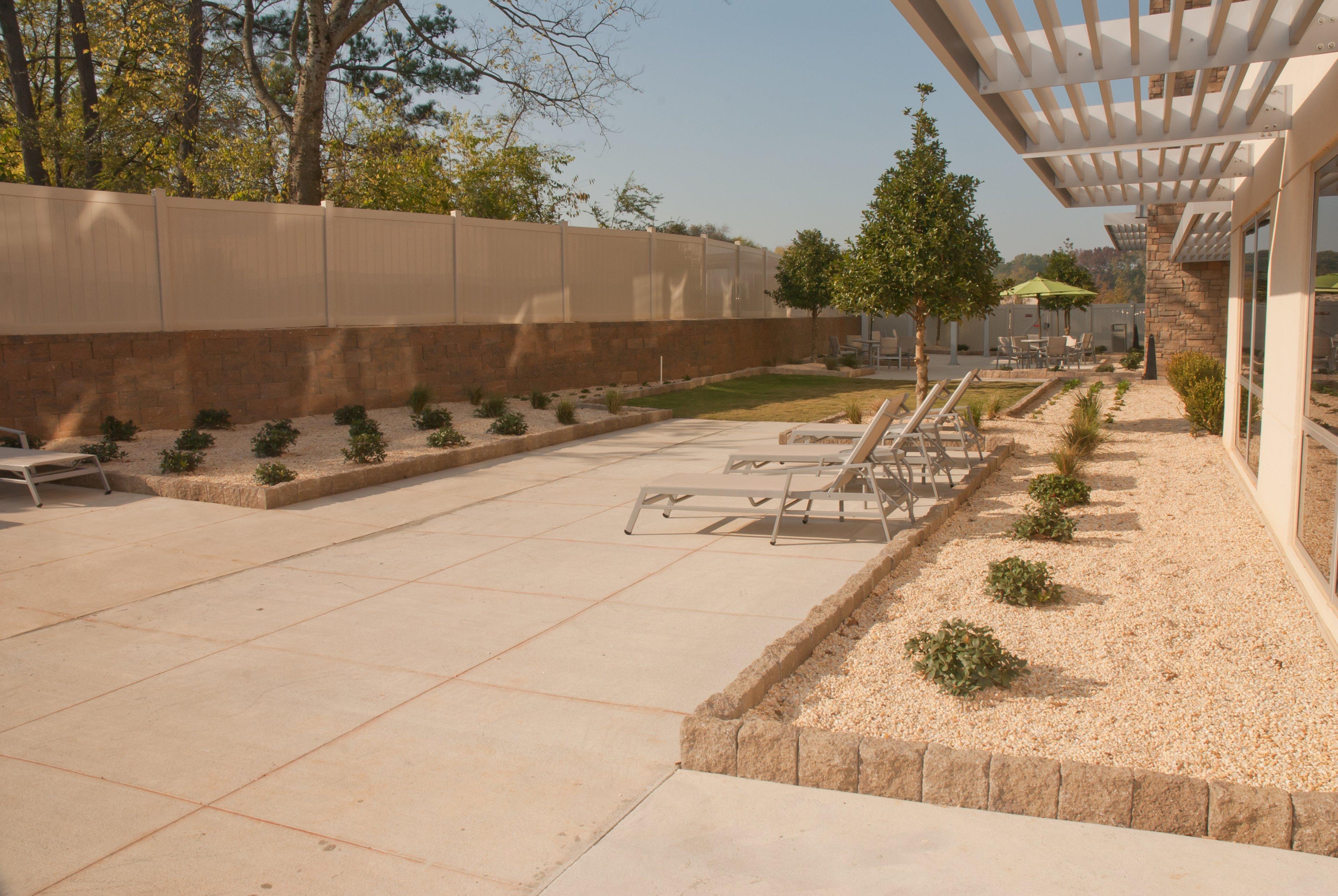 Holiday Inn Express Hotel & Suites Decatur Exterior photo